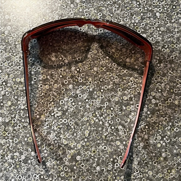 Oliver Peoples Gradient Sunglasses - Picture 3 of 9